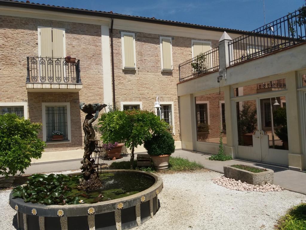 Relais Villa Roncuzzi Russi Exterior foto